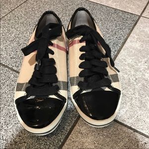Burberry shoes